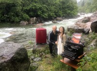 /album/photogallery/zzz-fabio-con-carrie-e-libro-al-torrente-con-eff-nitidezza-600-x-435-jpg/